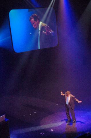 Simon Winthrop - Corporate Entertainer