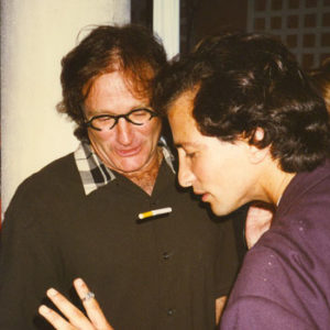 Robin Williams mesmerized by Las Vegas Magician - Simon Winthrop at the Beverly Hills Hotel